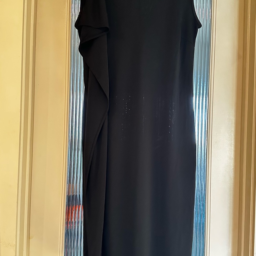 Elegant Black Sleeveless Dress